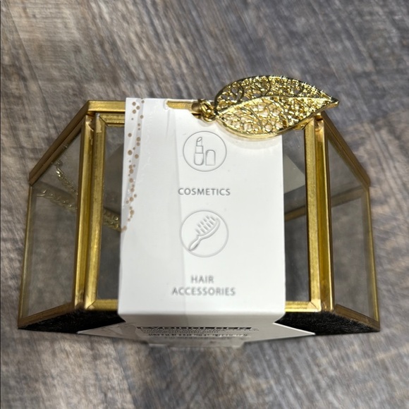 Ornate Beauty Organizer with Gold Accents - Picture 7 of 7